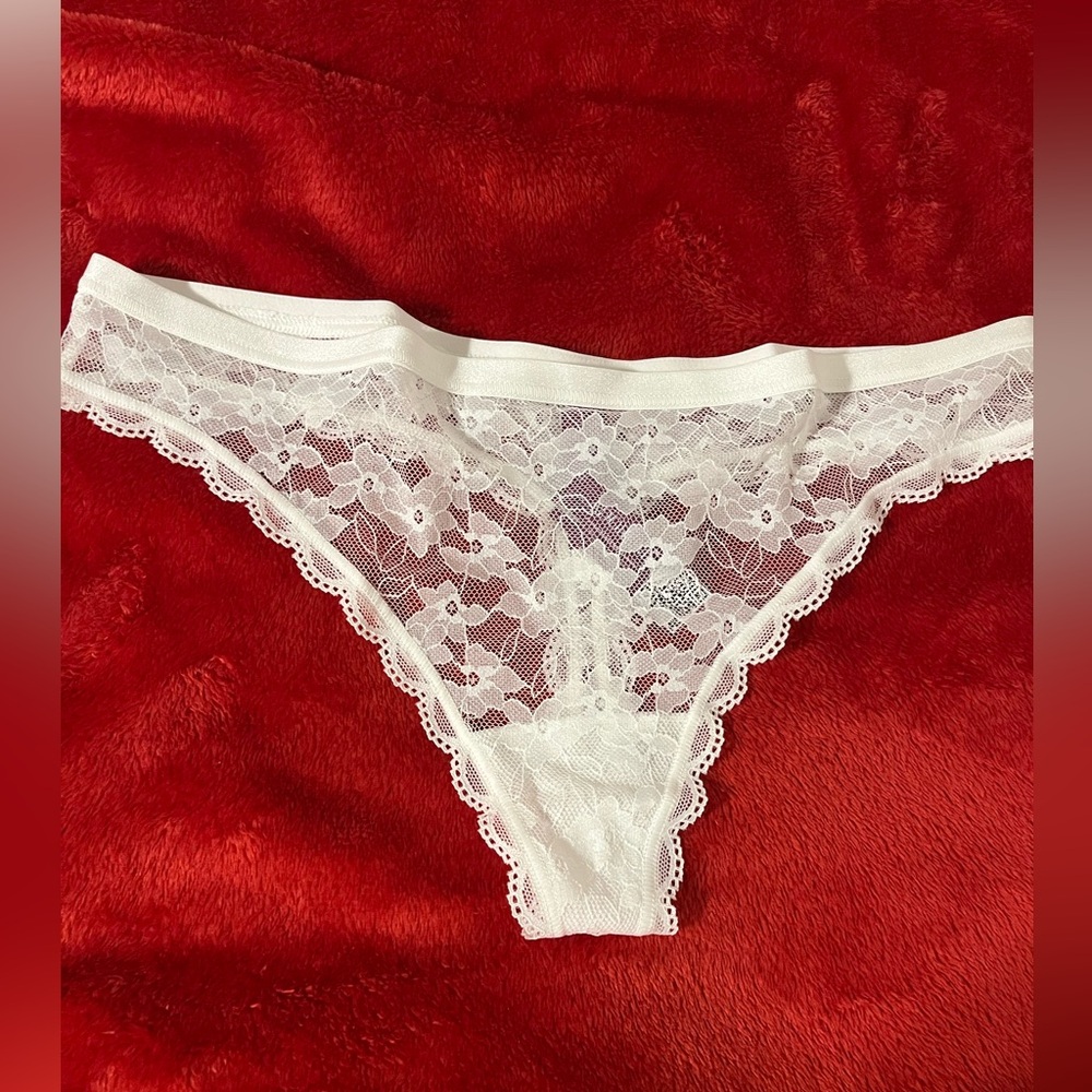 Adore me - white lace panties